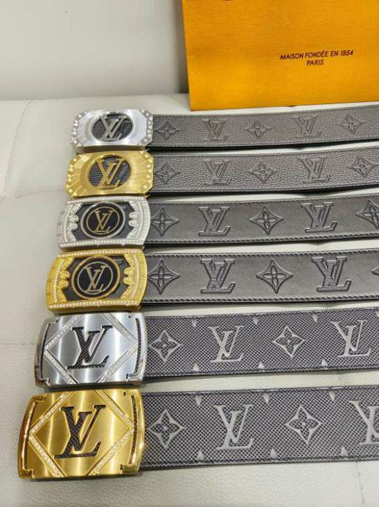 Picture of Louis Vuitton Belts _SKUfw223140793fw